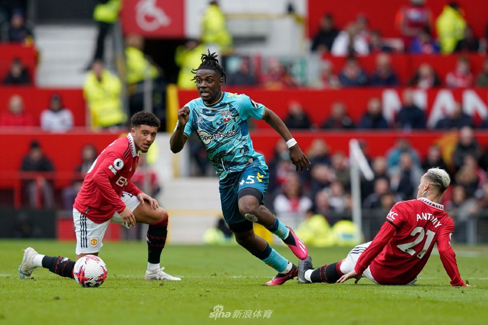 看似轻描淡 看似轻描淡