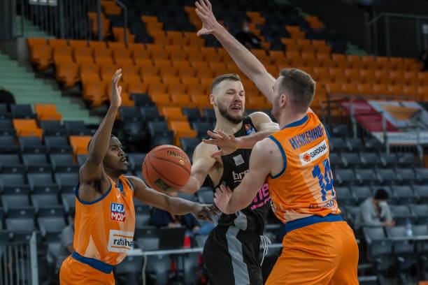 边中对抗 边中对抗